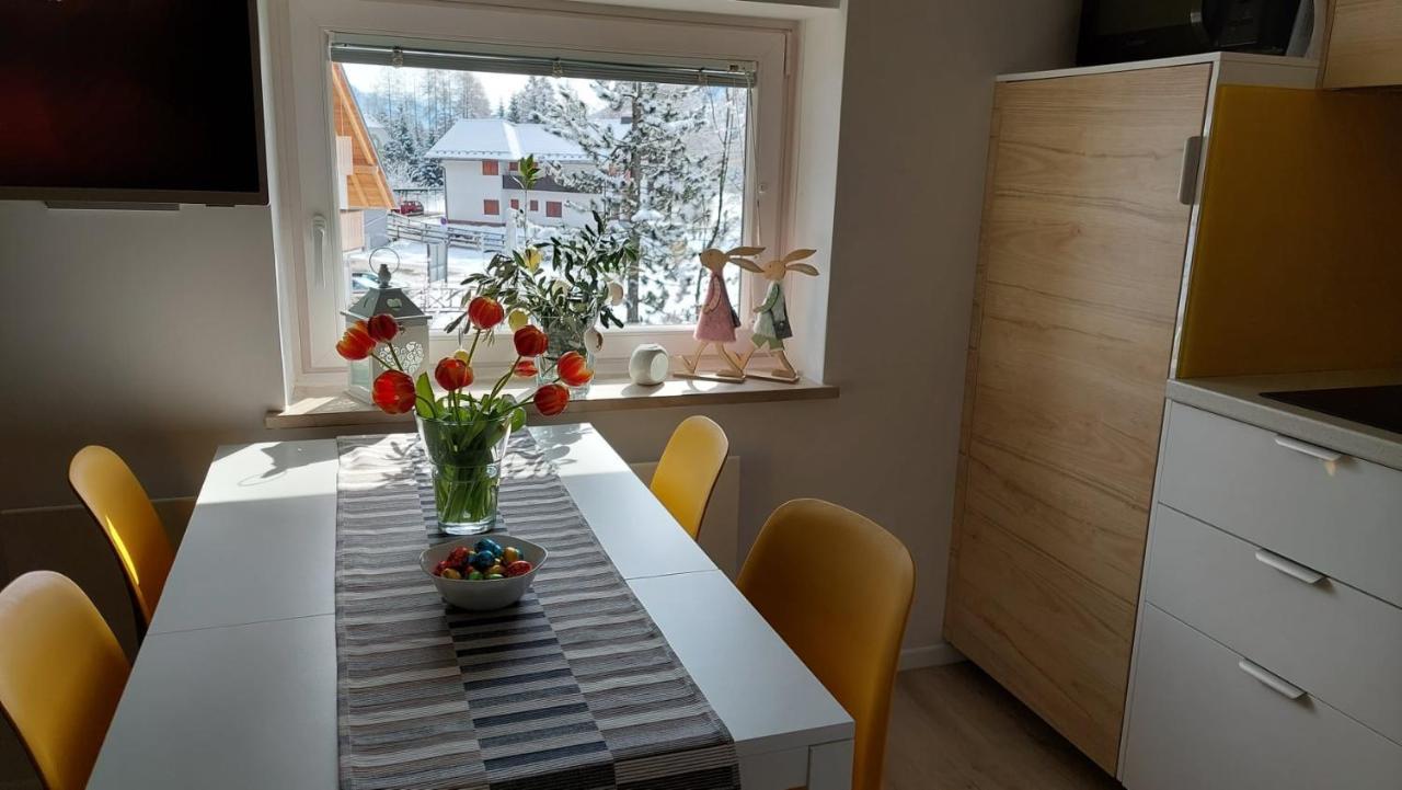 Apartma Marjetica Gozd Martuljek Eksteriør billede
