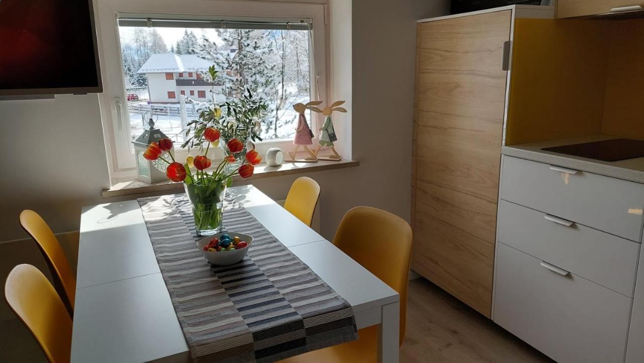 Apartma Marjetica Gozd Martuljek Eksteriør billede